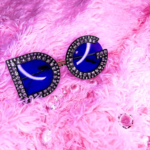 Dream Girl Shades - Picture 1 of 2